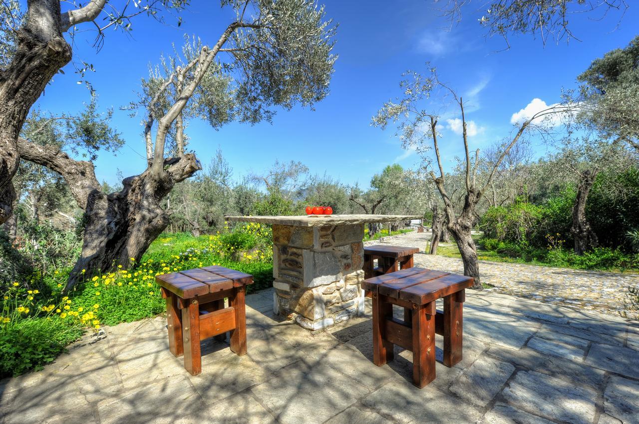 Gera'S Olive Grove - Elaionas Lesvou Hotell Marmaro  Eksteriør bilde